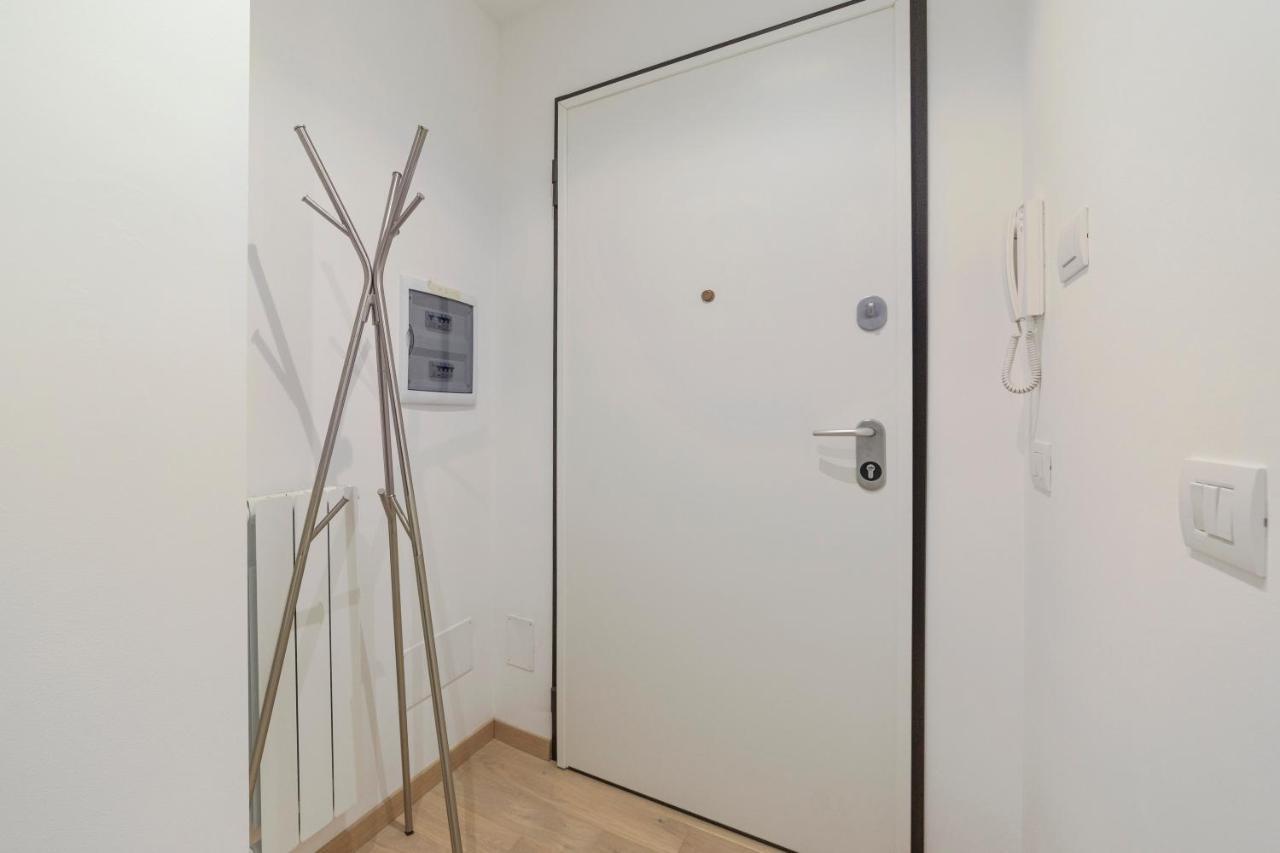 Guesthost - Milano Cosy Apt With Balcony! — Photos 2
